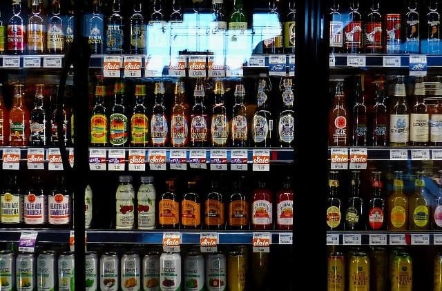 2017 was the Year of Store Closings--Can the Internet of Things Solve Retail's Woes?
